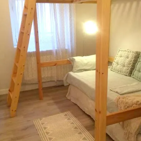 Apartament With 2 Bedrooms In Apart Bajo Izquierdo With Wifi *